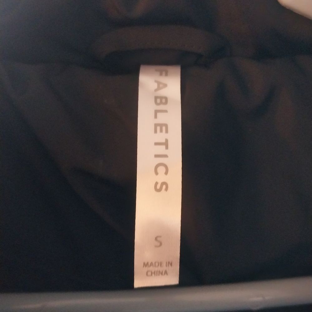 Fabletics Venture Puffer Jacket Black With Hood S… - image 6